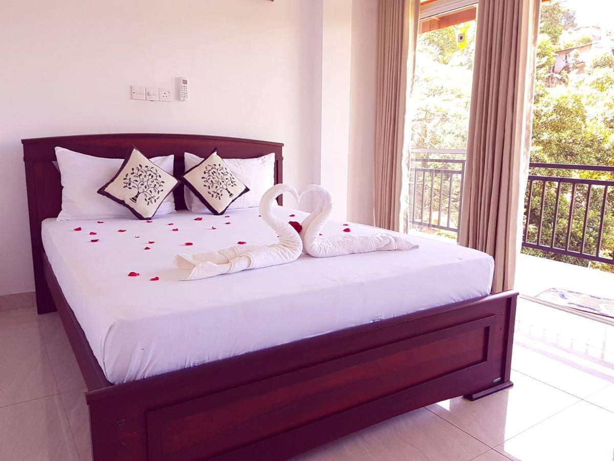 Jaye'S Homestay Kandy Kültér fotó